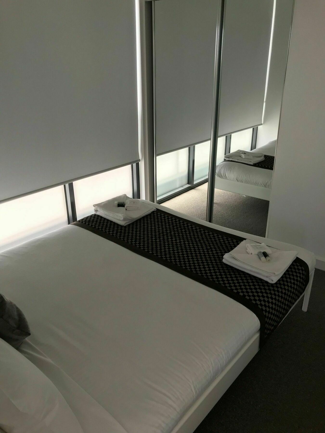 Rnr Serviced Apartments Adelaide - Grote St. Luaran gambar